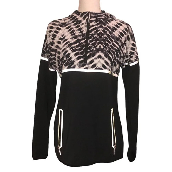 SAUCONY Sz M Women's Track Star Thermal Construction Deep Scuba Shaped Hoodie - Picture 1 of 7